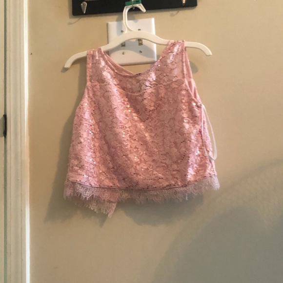 Dresses, Dresses & More Dresses. - Picture 2 of 16